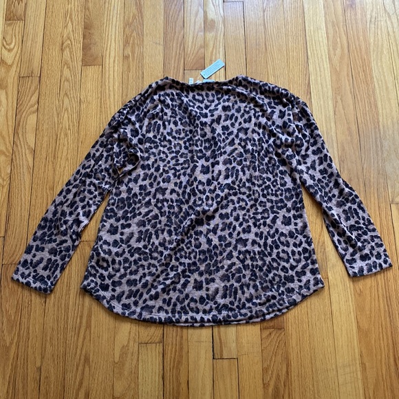 NWT Soft Surroundings Cheetah Blouse - Picture 4 of 4